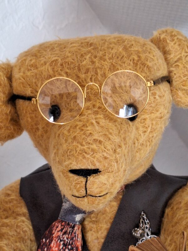 ARTHUR EN PLEINE LECTURE – Image 2