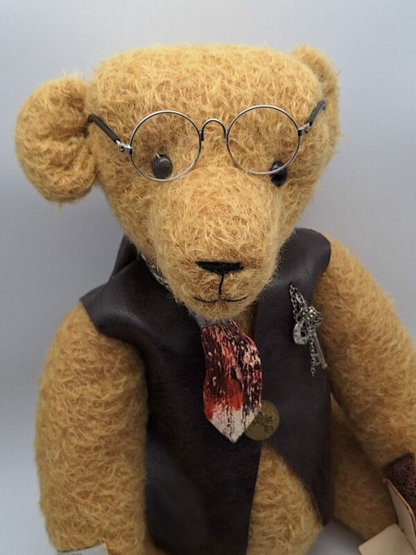 ARTHUR EN PLEINE LECTURE – Image 3