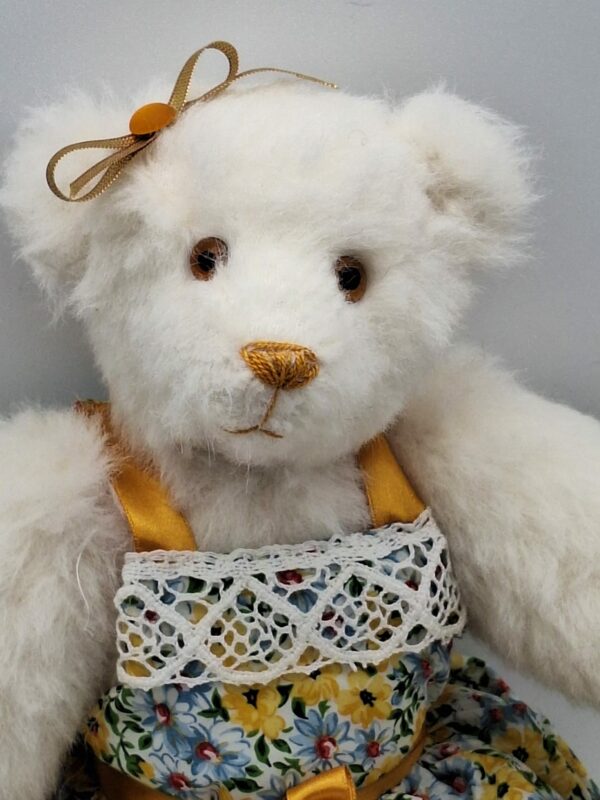 MADAME NOUNOURS VA FAIRE SES COURSES – Image 2