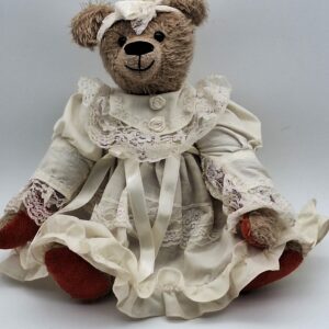 ANNABELLE EN DENTELLES