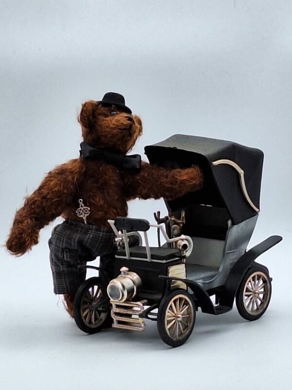 HECTOR LE CHAUFFEUR